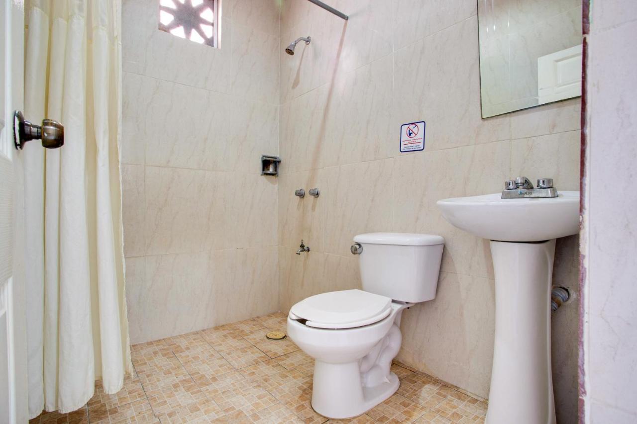Oyo Hotel Addy Tulum Luaran gambar